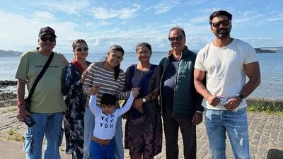 ইতিমধ্যেই ছবির একটি গান মুক্তি পেয়েছে যা ঝড়ের গতিতে হয়েছে ভাইরাল। আপাতত দর্শকরা অপেক্ষা করে রয়েছেন দ্বিতীয় গানের জন্য। প্রথম গানেই অনুপম অরিজিৎ এবং শ্রেয়া ঘোষালের যে ম্যাজিক উপহার পেয়েছেন দর্শকরা, সেই ম্যাজিক পরবর্তী গানেও অব্যাহত থাকবে কিনা সেটাই এখন দেখার।  