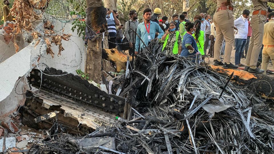 গত ১২ জুন গুজরাটের আহমেদাবাদে এয়ার ইন্ডিয়ার বোয়িং ৭৮৭-৭ বিমান বিধ্বস্ত হয়ে ২৭০ জন নিহত হওয়ার ঘটনায় এনটিএসবির সহায়তায় তদন্ত করছে ভারতের এয়ারক্রাফট অ্যাক্সিডেন্ট ইনভেস্টিগেশন ব্যুরো (এএআইবি)। এএআইবি এবং এয়ার ইন্ডিয়ার সিইও ক্যাম্পবেল উইলসন উভয়ই তদন্ত চলাকালীন জনগণকে জল্পনা এড়াতে অনুরোধ করেছেন। এবার একই সুর এনটিএসবির চেয়ারম্যানের গলায়। 