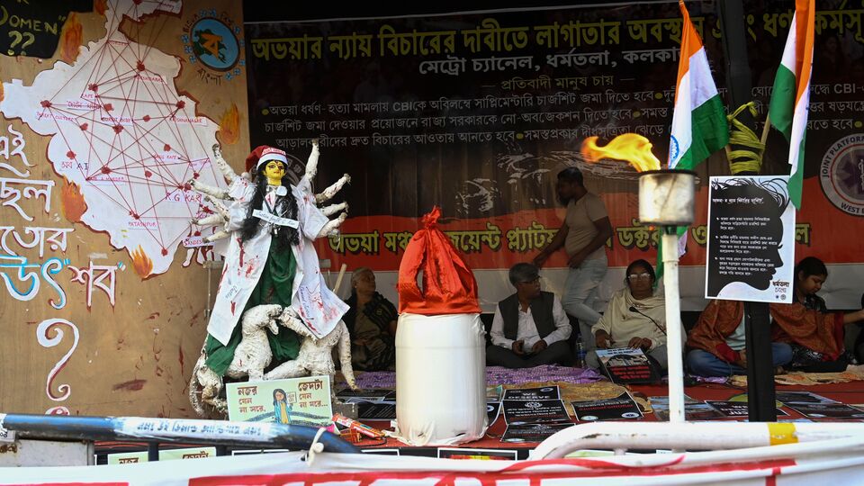 'আমার মেয়েও শহিদ…', ২১ জুলাইয়ের আগে মমতাকে বার্তা আরজি করের নির্যাতিতার বাবার (Hindustan Times)