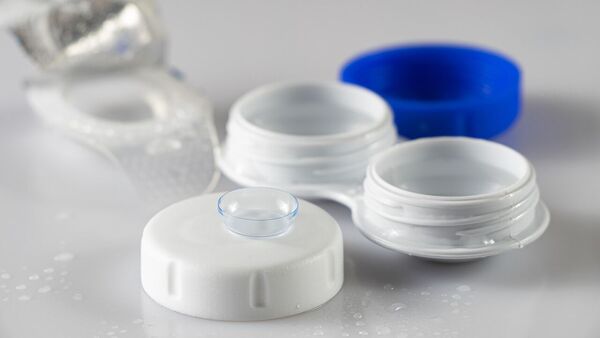 কনট্যাক্ট লেন্স কেনার পর কোন কোন অভ্যাস করতেই হবে? জানালেন চিকিৎসক