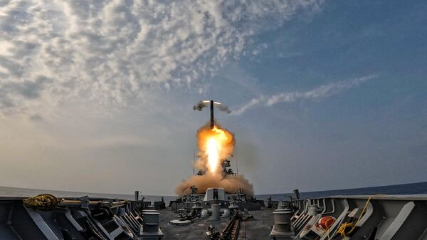 উদয়গিরি হল প্রজেক্ট ১৭এ স্টেলথ ফ্রিগেটের অধীনস্থ দ্বিতীয় রণতরী। যা তৈরি করেছে মুম্বইয়ের মাঝগাঁও ডক শিপবিল্ডার্স লিমিটেড। হিমগিরি আবার তৈরি করেছে কলকাতার গার্ডেনরিচ শিপবিল্ডার্স অ্যান্ড ইঞ্জিনিয়ারস (জিআরসিই)। যা প্রথম কলকাতার রাষ্ট্রায়ত্ত সংস্থার তৈরি করা প্রথমে পি১৭এ ক্যাটেগরির রণতরী। দুটি ফ্রিগেটের নামকরণ করা হয়েছে আইএনএস হিমগিরি (এফ৩৪) এবং আইএনএস উদয়গিরির (এফ৩৫) নামে। (ছবিটি প্রতীকী, সৌজন্যে এক্স @indiannavy)