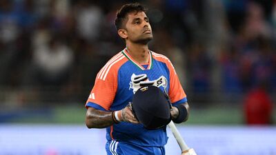 ম্যাচ শেষে ভারতীয় সামরিক বাহিনীকে উৎসর্গ জয়, আবেগঘন বক্তব্যে কী বললেন সূর্য? (AFP) ম্যাচ শেষে ভারতীয় সামরিক বাহিনীকে উৎসর্গ জয়, আবেগঘন বক্তব্যে কী বললেন সূর্য? (AFP)