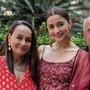 'আলিয়ার চেয়ে অনেক বড়মাপের অভিনেত্রী সোনি', মেয়েকে কী উপদেশ মহেশ ভাটের?
