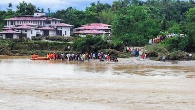 উত্তরবঙ্গে এখনও আটকে কতজন?  (ছবি সৌজন্য - NDRFHQ X/ANI Photo)