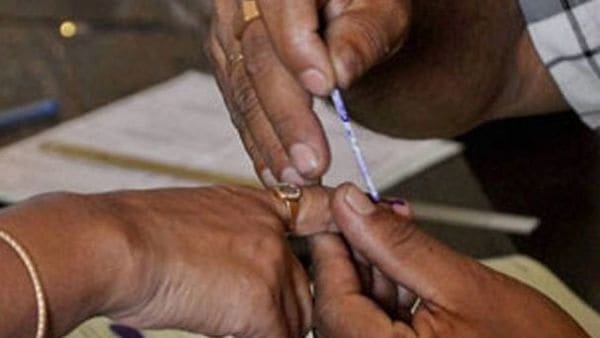 Gulabrao of Shiv Sena defeats Independent candidate Attarade in Jalgaon Rural