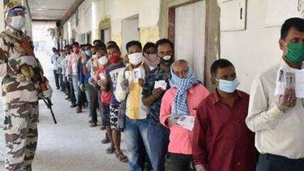 Bihar Poll Highlights: Nitish Kumar promises skill centres for youth