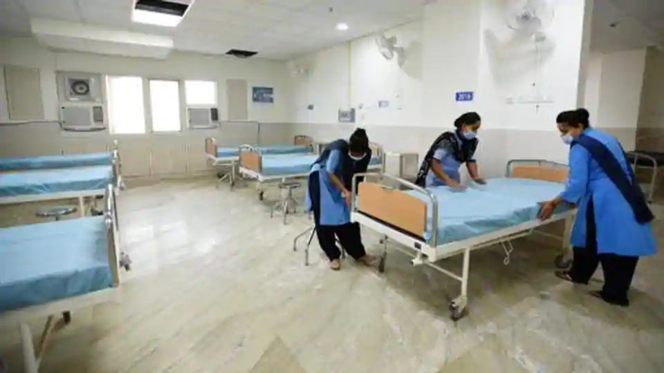 <p>Twenty beds of Delhi's Burari hospital equipped with ventilators</p>