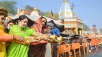 Kinnar seers performing Ganga rituals demanding inclusion as 14th Akhada in Haridwar.(HT Photo) Kinnar seers performing Ganga rituals demanding inclusion as 14th Akhada in Haridwar.(HT Photo)
