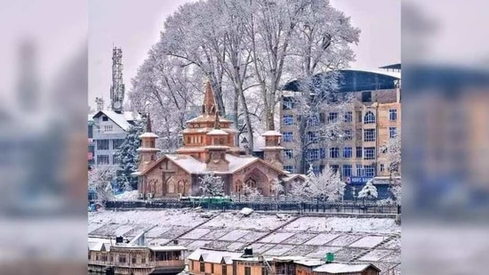 Snow Covered Kashmir Is Truly Winter Wonderland These Serene Pictures