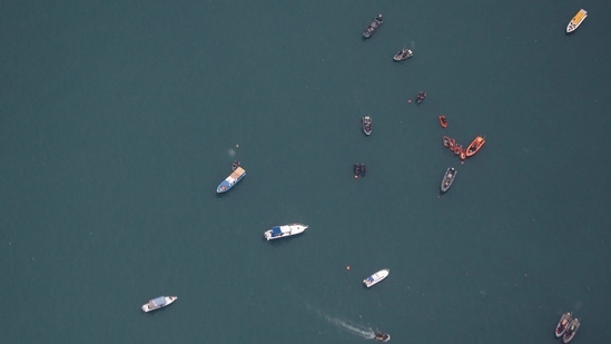 Ships and boats pictured during a search for the Sriwijaya Air flight SJ 182, in Jakarta on January 10. This is the first major air crash in Indonesia since 189 passengers and crew were killed in 2018 when a Lion Air Boeing 737 Max also plunged into the Java Sea soon after takeoff from Soekarno-Hatta International Airport,(Willy Kurniawan / REUTERS)