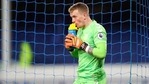 Everton's goalkeeper Jordan Pickford stands during the English Premier League soccer match between Everton and West Ham at Goodison Park in Liverpool,(AP) Everton's goalkeeper Jordan Pickford stands during the English Premier League soccer match between Everton and West Ham at Goodison Park in Liverpool,(AP)