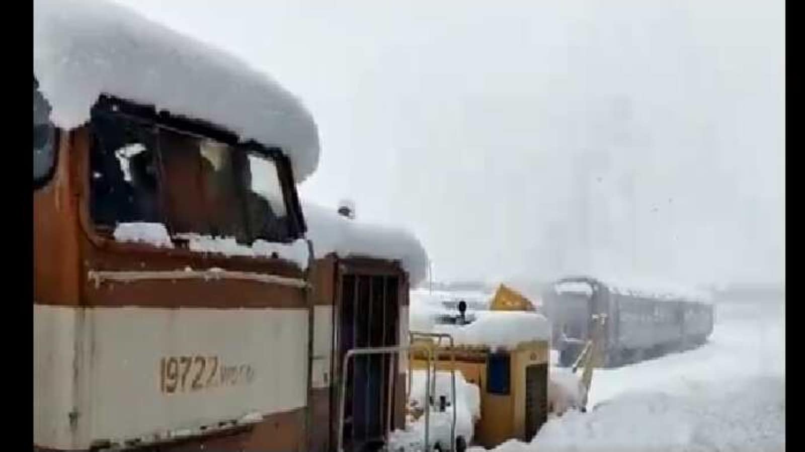 Polar express? Ministry of Railways shares spectacular video of Srinagar station