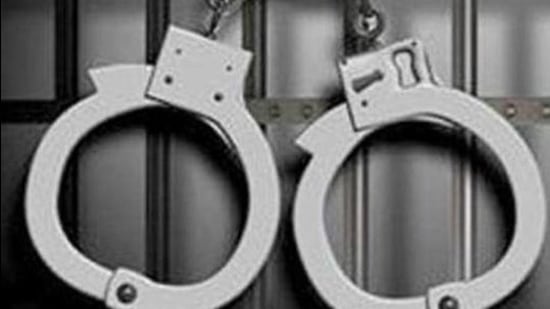 The accused attacked the constable and hit him with a pair of handcuffs. The accused attacked the constable and hit him with a pair of handcuffs.