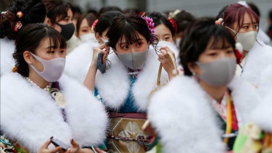 Of Tokyo's 23 wards, all but one have cancelled or postponed the ceremonies, opting instead to offer mayors' congratulatory remarks online.(Reuters) Of Tokyo's 23 wards, all but one have cancelled or postponed the ceremonies, opting instead to offer mayors' congratulatory remarks online.(Reuters)