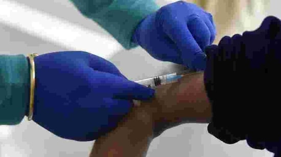 SII previously said that it offered the vaccine to the government at the cost of <span class='webrupee'>₹</span>200 per dose for the first 100 million doses. SII previously said that it offered the vaccine to the government at the cost of <span class='webrupee'>₹</span>200 per dose for the first 100 million doses.