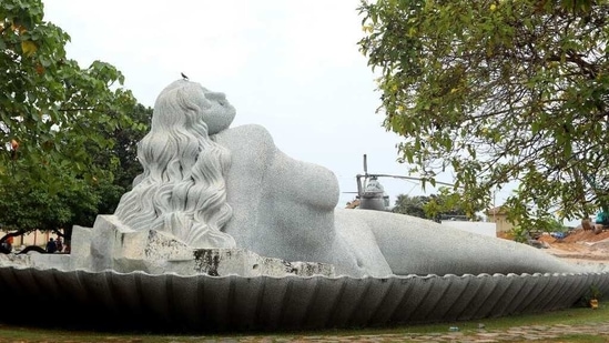 The Mermaid sculpture on Shangumugham beach in Thiruvananthapuram is one of the major works of famous artist Kanayi Kunhiraman.(Vivek Nair/HT PHOTO)