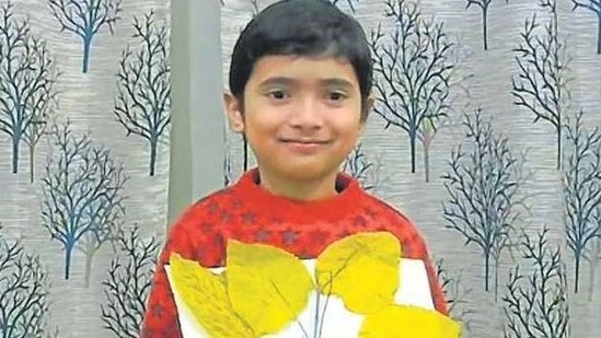 A student of Delhi Public School, Chandigarh, showcasing his creativity during the virtual activity.(HT) A student of Delhi Public School, Chandigarh, showcasing his creativity during the virtual activity.(HT)