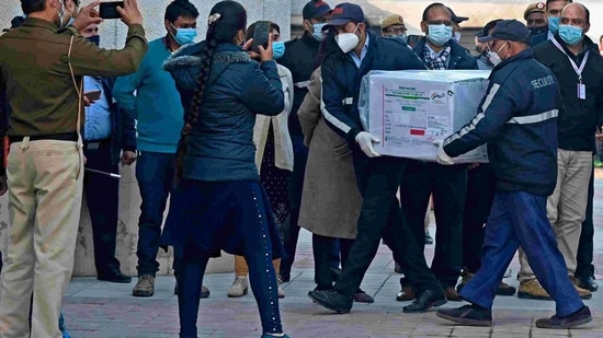 According to details, nearly 3,500 employees of the three municipalities are likely to be roped-in during the massive vaccination programme, which will be conducted in different phases. (Representative Image)(AFP Photo)