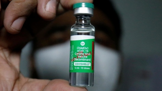 According to sources, 95 per cent of the 1.1 crore doses of Covishield vaccine purchased by the government have been delivered and shipped to nearly 60 consignee points across India in two days.(REUTERS)