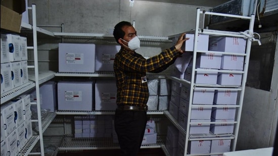 Thane has received 103,000 doses of vaccine which have been stored at the office of the deputy director of health in Dharamveer Nagar in a walk-in cold storage with temperature ranging between 2 degrees Celsius and 8 degrees Celsius. (Praful Gangurde/ HT)
