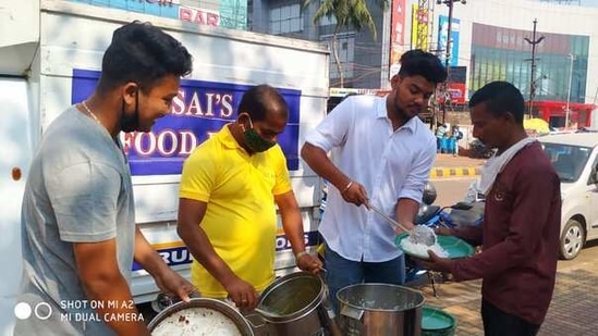 After the BMC’s objection to giving free food, the BJP MP said the order does not affect her plans as the trust would charge Re 1 for each meal.(HT PHOTO). After the BMC’s objection to giving free food, the BJP MP said the order does not affect her plans as the trust would charge Re 1 for each meal.(HT PHOTO).