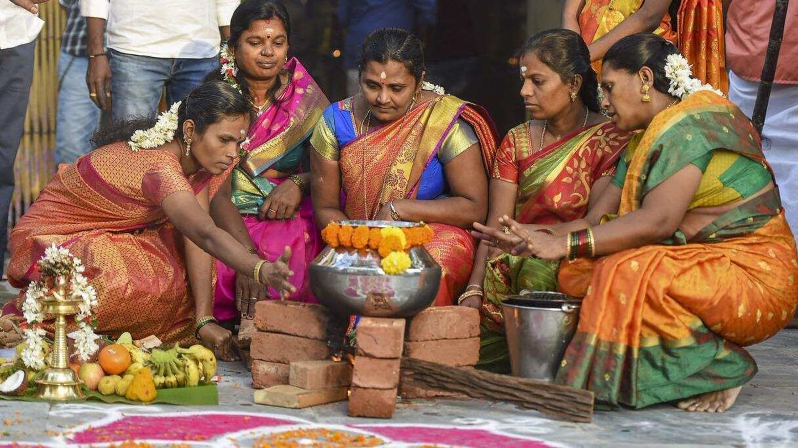 happy-pongal-2021-wishes-to-share-with-your-loved-ones-this-pongal