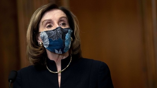 WASHINGTON, DC - JANUARY 13: Speaker of the House Nancy Pelosi (D-CA) speaks prior to signing an article of impeachment against President Donald Trump at the U.S. Capitol on January 13, 2021 in Washington, DC. The House of Representatives voted to impeach Trump for incitement of insurrection, following Vice President Mike Pence's refusal to use the 25th amendment to remove him from office for his role in the breach of the U.S. Capitol last week. Stefani Reynolds/Getty Images/AFP
== FOR NEWSPAPERS, INTERNET, TELCOS & TELEVISION USE ONLY ==(AFP) WASHINGTON, DC - JANUARY 13: Speaker of the House Nancy Pelosi (D-CA) speaks prior to signing an article of impeachment against President Donald Trump at the U.S. Capitol on January 13, 2021 in Washington, DC. The House of Representatives voted to impeach Trump for incitement of insurrection, following Vice President Mike Pence's refusal to use the 25th amendment to remove him from office for his role in the breach of the U.S. Capitol last week. Stefani Reynolds/Getty Images/AFP
== FOR NEWSPAPERS, INTERNET, TELCOS & TELEVISION USE ONLY ==(AFP)