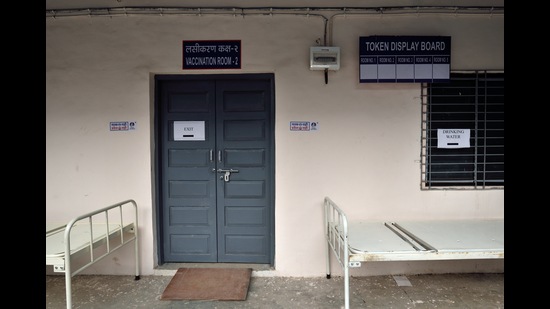 The vaccination centre being readied at Rajawadi Hospital in Ghatkopar on January 2 (HT FILE) The vaccination centre being readied at Rajawadi Hospital in Ghatkopar on January 2 (HT FILE)