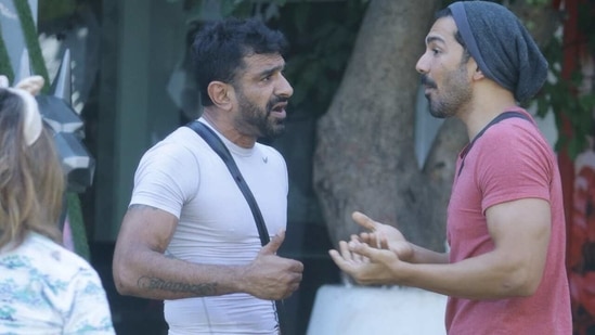 Abhinav Shukla confronts Eijaz Khan. Abhinav Shukla confronts Eijaz Khan.