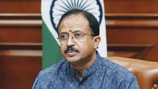 Muraleedharan said that the state government has decided to open every sector despite an increase in the number of infections.(Photo @VMBJP) Muraleedharan said that the state government has decided to open every sector despite an increase in the number of infections.(Photo @VMBJP)