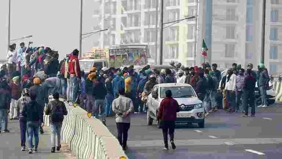 Farmers protesting over the new farm laws at Ghazipur border in New Delhi. (PTI) Farmers protesting over the new farm laws at Ghazipur border in New Delhi. (PTI)