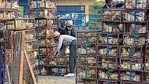 Vendors at Ghazipur poultry market organise their stock on Friday( Raj K Raj/HT PHOTO) Vendors at Ghazipur poultry market organise their stock on Friday( Raj K Raj/HT PHOTO)