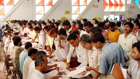Refunds issued are received within 20-45 days from the date of completion of processing of ITR by the Centralized Processing Centre (CPC).(HT FILE PHOTO ) Refunds issued are received within 20-45 days from the date of completion of processing of ITR by the Centralized Processing Centre (CPC).(HT FILE PHOTO )