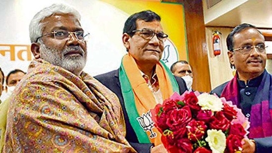 Ex-IAS Arvind Kumar Sharma joined BJP on Thursday.