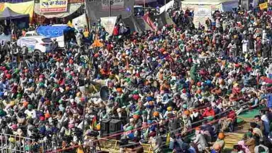 Farmers protesting against the new farm laws at Kundli border in Sonepat(PTI Photo) Farmers protesting against the new farm laws at Kundli border in Sonepat(PTI Photo)