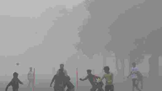 Air quality continues to remain in severe category in NW India (File photo) Air quality continues to remain in severe category in NW India (File photo)
