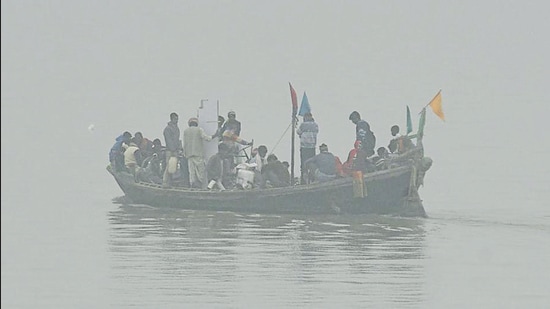Ganga river in Patna.There is unlikely to be any respite from the cold weather as meteorological conditions will remain unchanged for the next two days. (HT file photo) Ganga river in Patna.There is unlikely to be any respite from the cold weather as meteorological conditions will remain unchanged for the next two days. (HT file photo)
