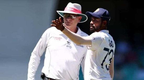 Mohammed Siraj complaining about a racial attack to umpire Paul Reiffel at the SCG