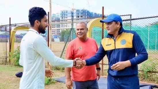 Mohammed Azharuddeen with Dav Watmore (C) and Mohammad Azharuddin (R). (Getty Images.)