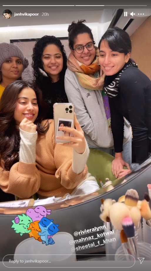 Janhvi Kapoor aces the layering game (Instagram story/janhvikapoor)