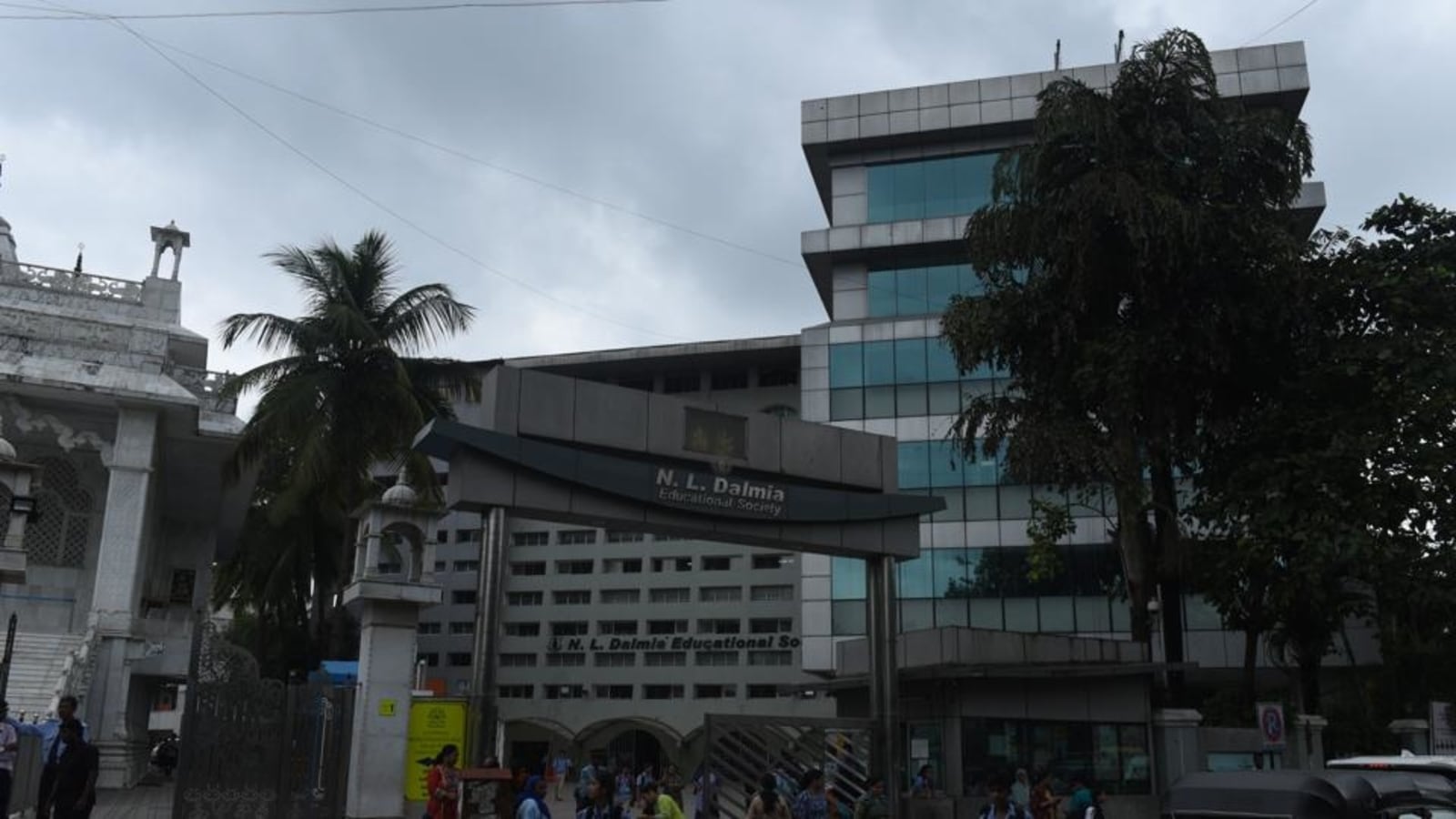 FRA gives temporary relief to students of Mira Road management