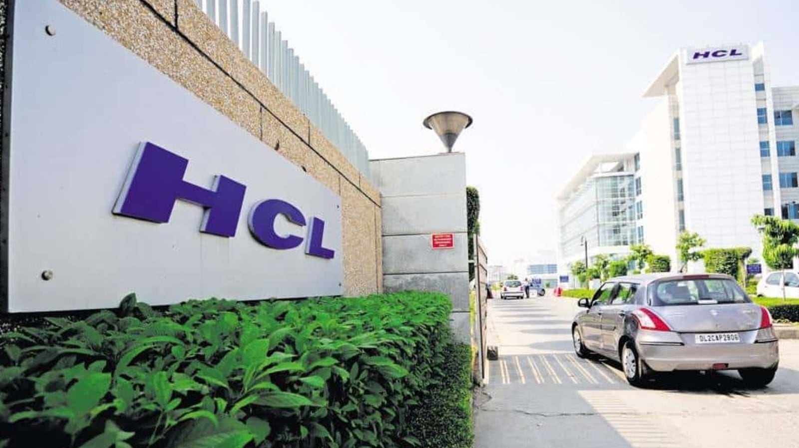 HCL Tech Dec qtr profit jumps 27 to Rs.3,982 crore Hindustan Times