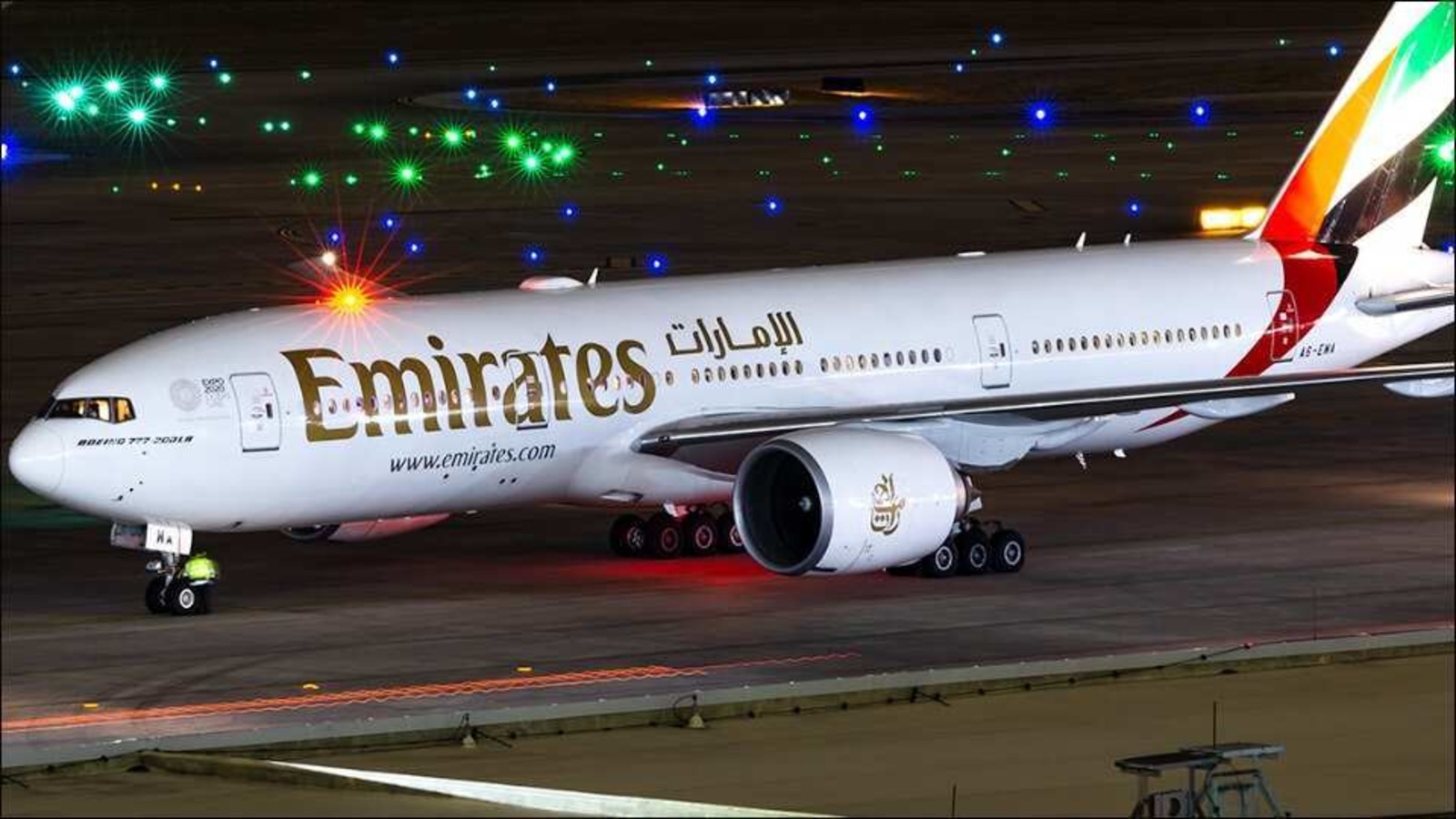 Dubai’s Emirates suspends flights to Australia’s three largest cities