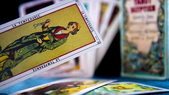 Read on to find out your Tarot reading for the coming week.(Unsplash)