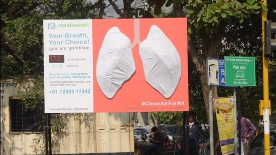 An NGO installed a giant-sized billboard with ‘breathing’ lungs at Kharghar’s Utsav chowk on January 15 to demonstrate the lethal impact of polluted air on human health. (HT photo) An NGO installed a giant-sized billboard with ‘breathing’ lungs at Kharghar’s Utsav chowk on January 15 to demonstrate the lethal impact of polluted air on human health. (HT photo)