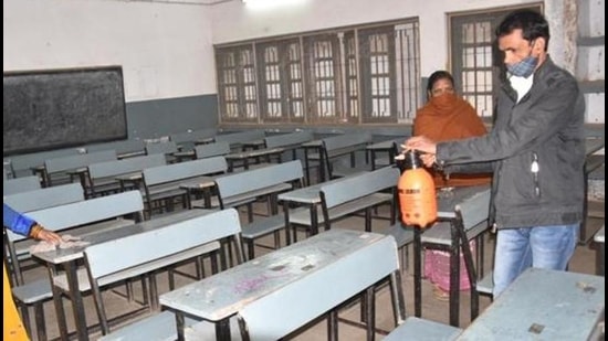 This comes at the backdrop of the Maharashtra government allowing schools to reopen on January 27 for physical sessions for students of classes 5 to 8 (Pic for representation) This comes at the backdrop of the Maharashtra government allowing schools to reopen on January 27 for physical sessions for students of classes 5 to 8 (Pic for representation)