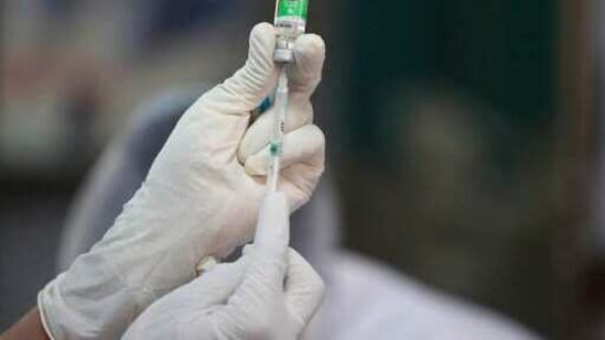 This week, Meghalaya received 35,000 vaccine doses for vaccination in the first phase when 16,000 health workers will receive the first dose.(AP | Representational image)