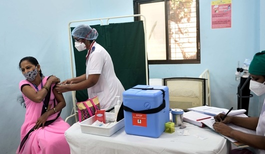 A Covid-19 vaccine shot being administerd at Rajawadi Hospital in Mumbai. (Satish Bate/Hindustan Times) A Covid-19 vaccine shot being administerd at Rajawadi Hospital in Mumbai. (Satish Bate/Hindustan Times)