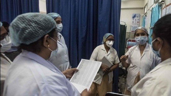The officials confirmed that there would be no vaccination drive on Sunday. (Pratham Gokhale/HT Photo) The officials confirmed that there would be no vaccination drive on Sunday. (Pratham Gokhale/HT Photo)