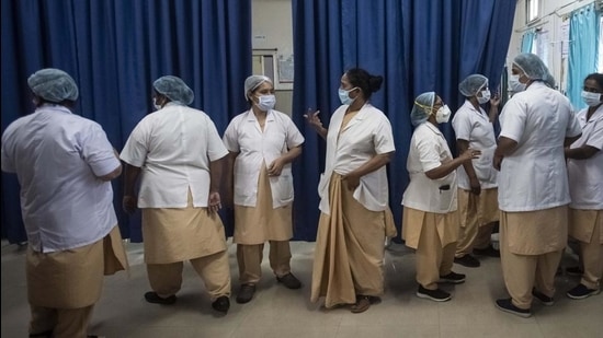 Health staff of Aundh District Hospital prepare for Covid-19 vaccination drive. (Pratham Gokhale/HT Photo) Health staff of Aundh District Hospital prepare for Covid-19 vaccination drive. (Pratham Gokhale/HT Photo)